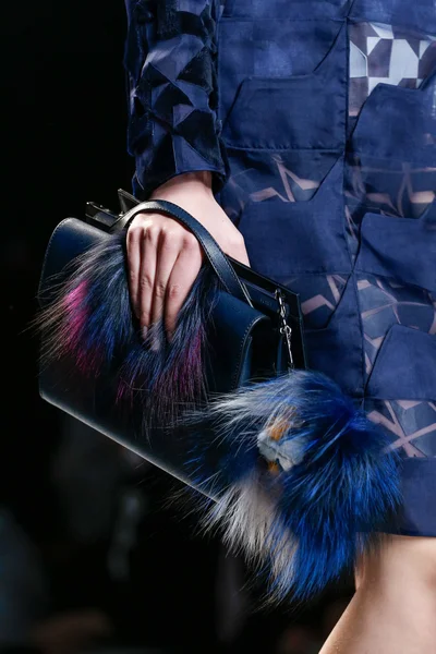 Look 22